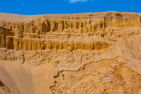 Mur de dunes de sable dans un désert — Photo