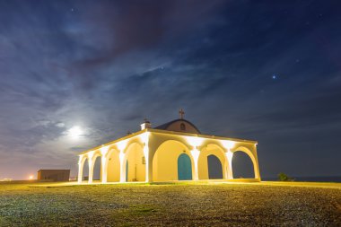 Kıbrıs agia thekla Kilisesi geceleri