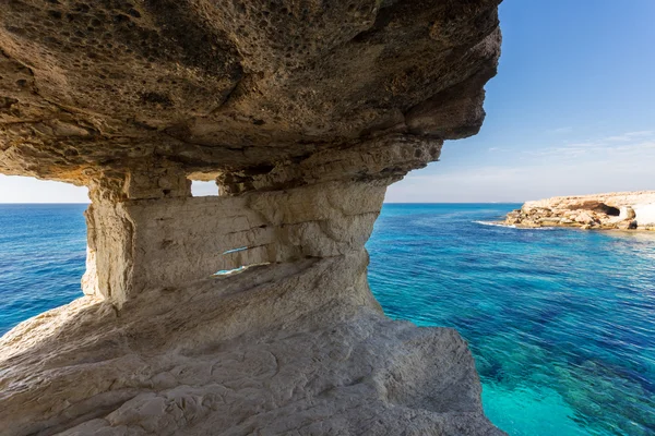 Cyprus sea caves bay scene — Stock Photo, Image