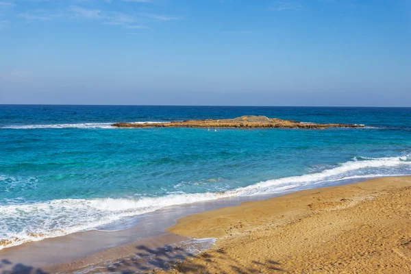 Wybrzeże Morza mediterrain, Cypr — Zdjęcie stockowe