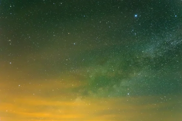 Noční oblohu a mraky — Stock fotografie