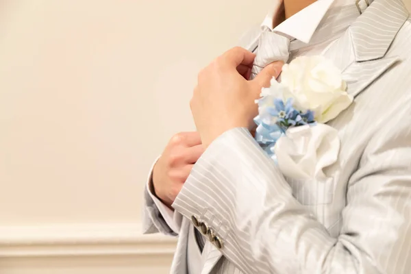 Onde Noivo Está Arranjar Gravata — Fotografia de Stock