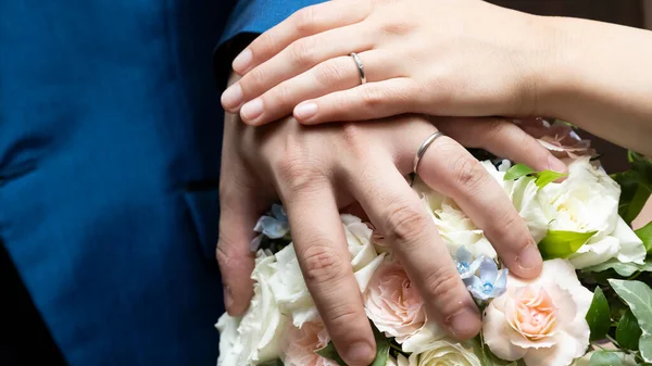 Anel Casamento Corte Tomado Casamento — Fotografia de Stock