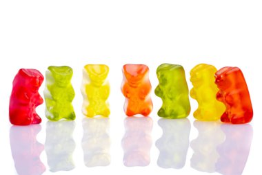 Beyaz arka planda tatlı ayıcıklar