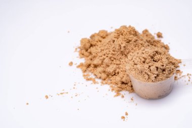 Çikolatalı süt proteini. Kas gelişimi için destekleyici besin