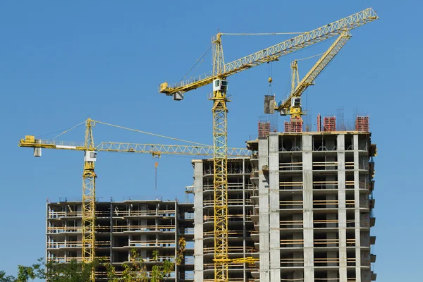 Cranes and building construction — Stock Photo, Image