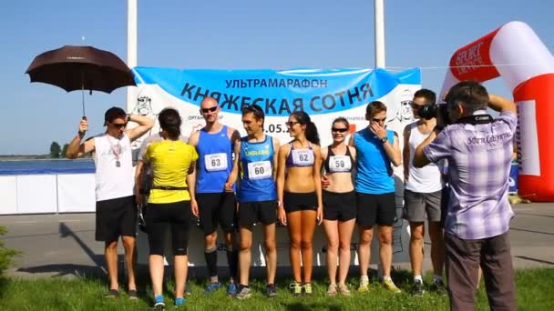 Ultra maraton 100 km Knyazheskaya sotnya çalışan — Stok video