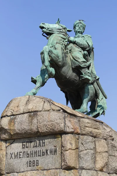 Памятник Богдану Хмельницкому в Киеве — стоковое фото