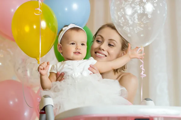 Familia feliz — Foto de Stock