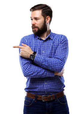 Sunulması ve kopya alanı üzerinde beyaz izole metni ile gösterilen mutlu iş adamı