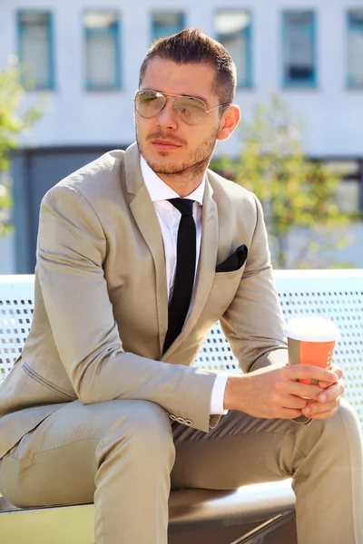 Handsome businessman in suit — Stock Photo, Image