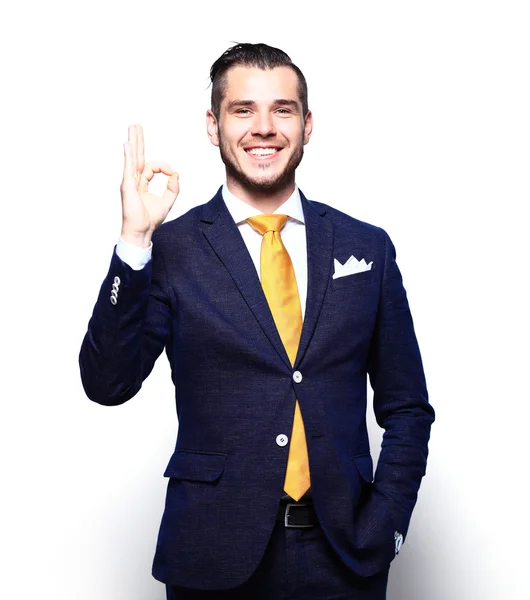 Podnikatel ukazuje ok gesto — Stock fotografie