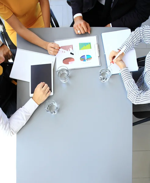 Gente de negocios durante la reunión — Foto de Stock