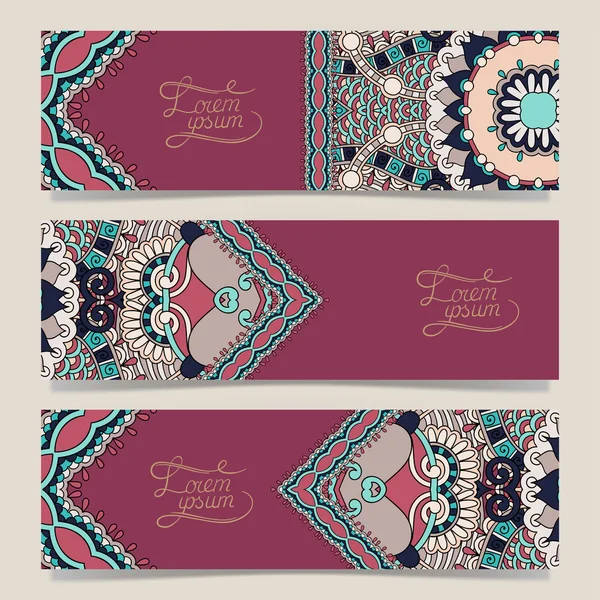 Conjunto de tres pancartas horizontales con flores ornamentales decorativas — Vector de stock