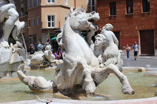 Roma, Italia, detalle escultórico de la Fuente de Neptuno — Foto de Stock