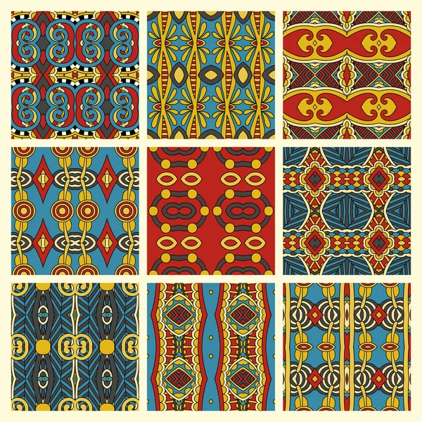 Uppsättning av olika sömlös färgade vintage geometriska mönster — Stock vektor