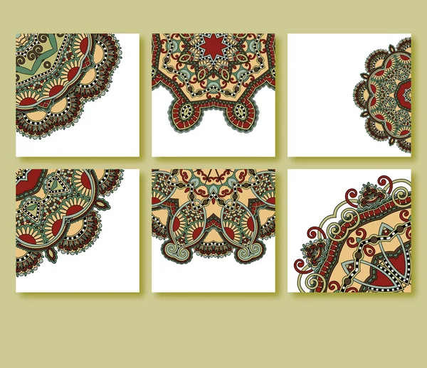 Colección de tarjetas de felicitación floral decorativa en estilo vintage , — Vector de stock