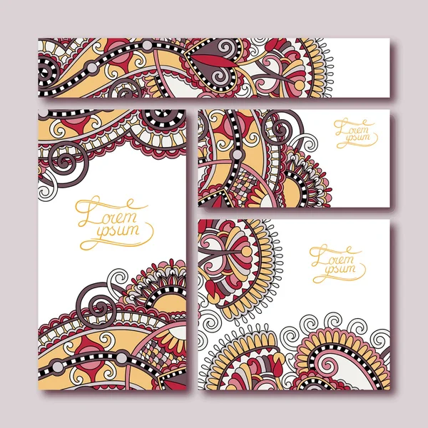 Colección de tarjetas de felicitación floral decorativa en estilo vintage , — Vector de stock