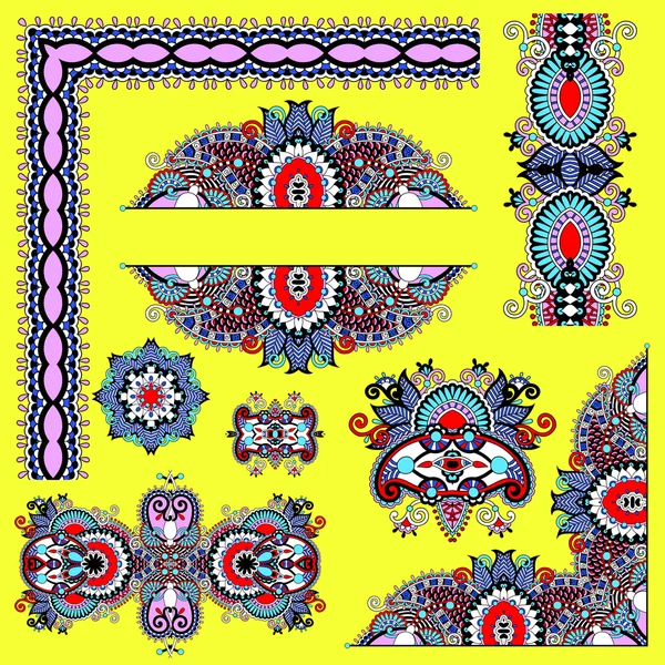 Set of paisley floral design elements for page decoration — Stock Vector