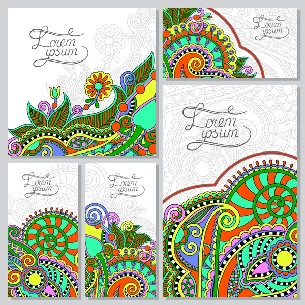 Colección de tarjetas de felicitación floral decorativa en estilo vintage — Vector de stock