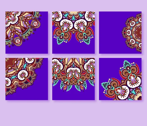 Color violeta colección de tarjetas decorativas florales de felicitación en — Archivo Imágenes Vectoriales