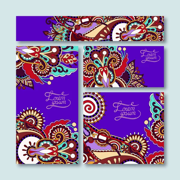 Violet colour collection of decorative floral greeting cards in — Stock Vector
