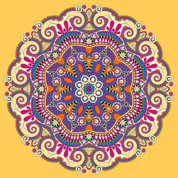 Mandala, cerchio giallo decorativo simbolo spirituale indiano — Vettoriale Stock