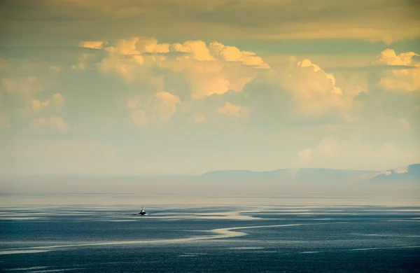 Over een onverschrokken schip. — Stockfoto