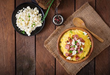 Banosh - Ukrayna Hutsul yemek