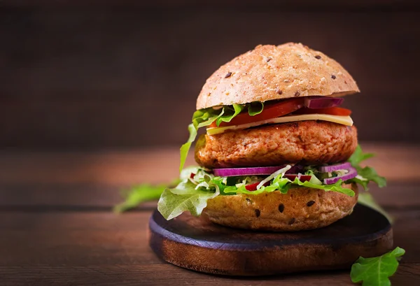 Velký sendvič - hamburger — Stock fotografie