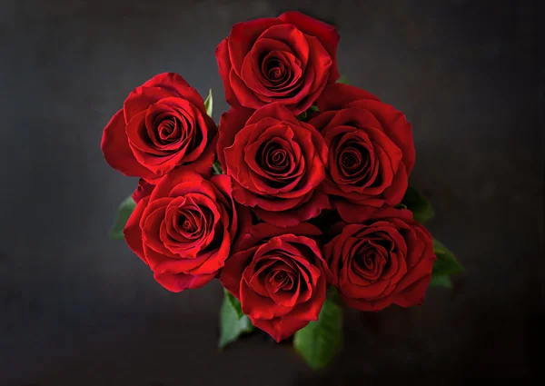 Bouquet di belle rose rosse — Foto Stock