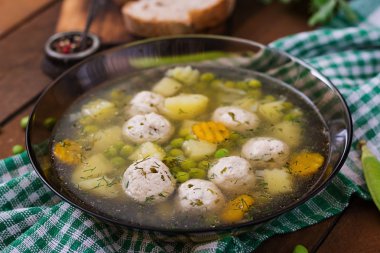 Diyet tavuk köfte çorbası 