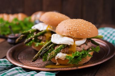 Lezzetli tavuk Burger