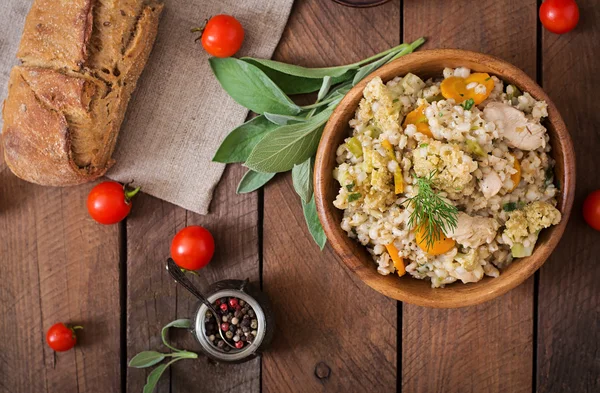 Porridge d'orzo di perla saporito — Foto Stock