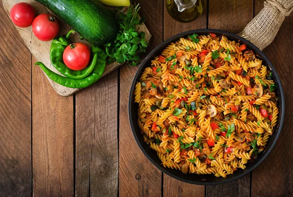 Pasta vegetale vegetariana Fusilli — Foto Stock