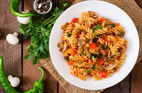 Vegetarian Vegetable pasta Fusilli — Stock Photo, Image