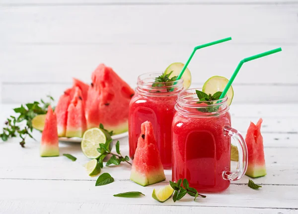 Frische Wassermelonen-Smoothies — Stockfoto