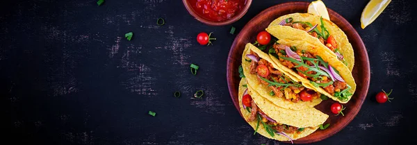 Taco Biftek Mısır Salsa Soslu Meksika Tacoları Meksika Mutfağı Üst — Stok fotoğraf