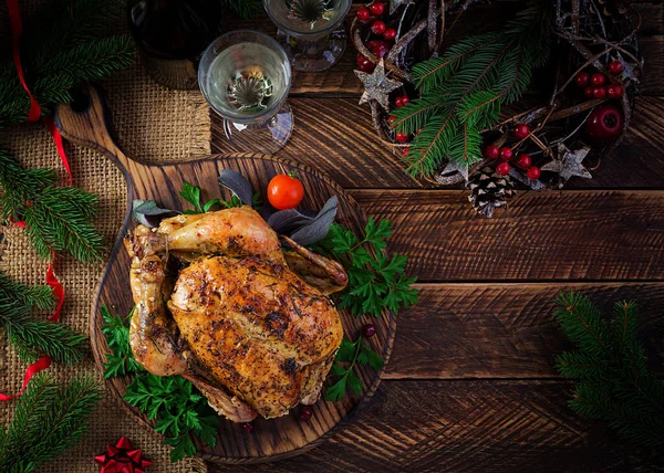 Pavo Horno Pollo Mesa Navidad Sirve Con Pavo Decorado Con — Foto de Stock
