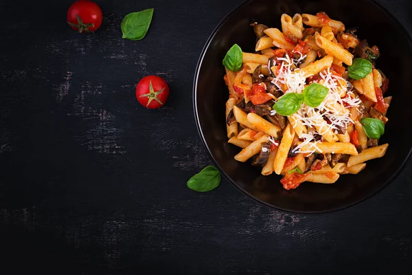 Nudelpenne Mit Auberginen Pasta Alla Norma Traditionelle Italienische Küche Mit — Stockfoto