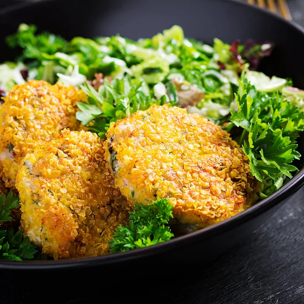 Croquetas Pescado Caseras Pescado Blanco Pan Copos Maíz Buñuelos Bacalao —  Fotos de Stock