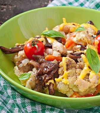 tavuk pişmiş sebzeler