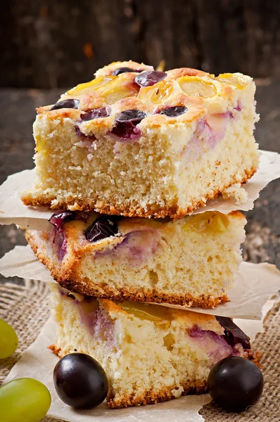 Torta con uva e vaniglia — Foto Stock