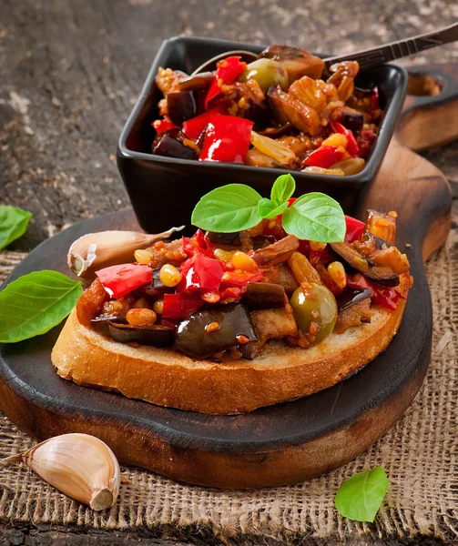 Bruschetta caponata — Zdjęcie stockowe