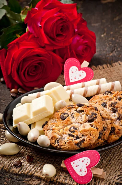 Bílá čokoláda, mandle a soubory cookie — Stock fotografie