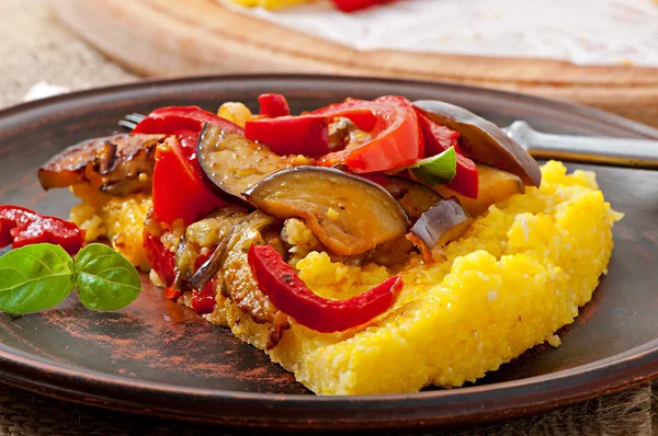 Polenta com legumes — Fotografia de Stock