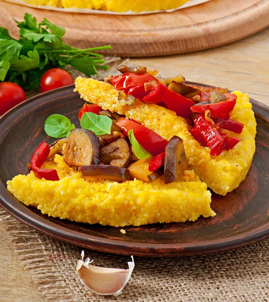 Polenta mit Gemüse — Stockfoto