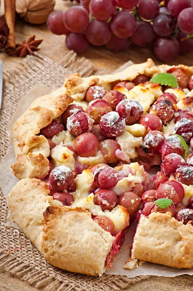 Galette with grapes and cheese — Stock Photo, Image