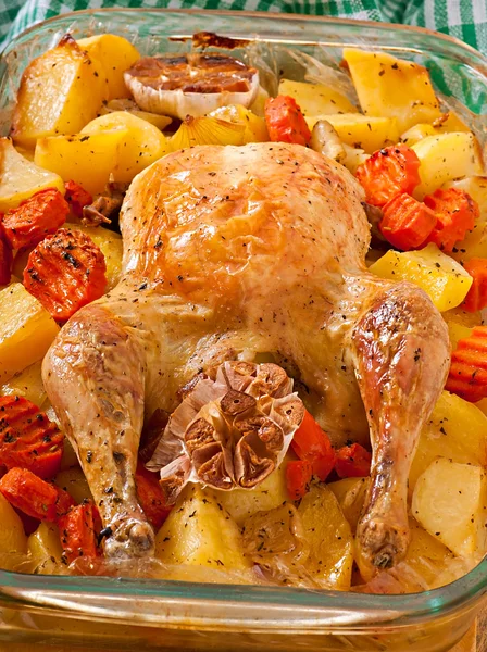 Chicken with potato and tomatoes — Stock Photo, Image