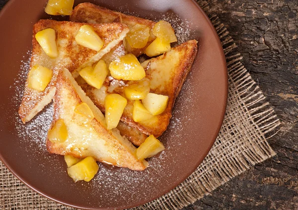 French toast with caramelized apples — Stock Photo, Image